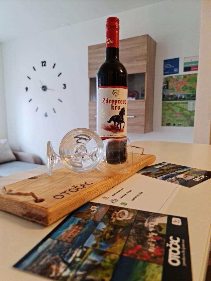 Apartment Pemper - Self Check In And Check Out Otočac Εξωτερικό φωτογραφία