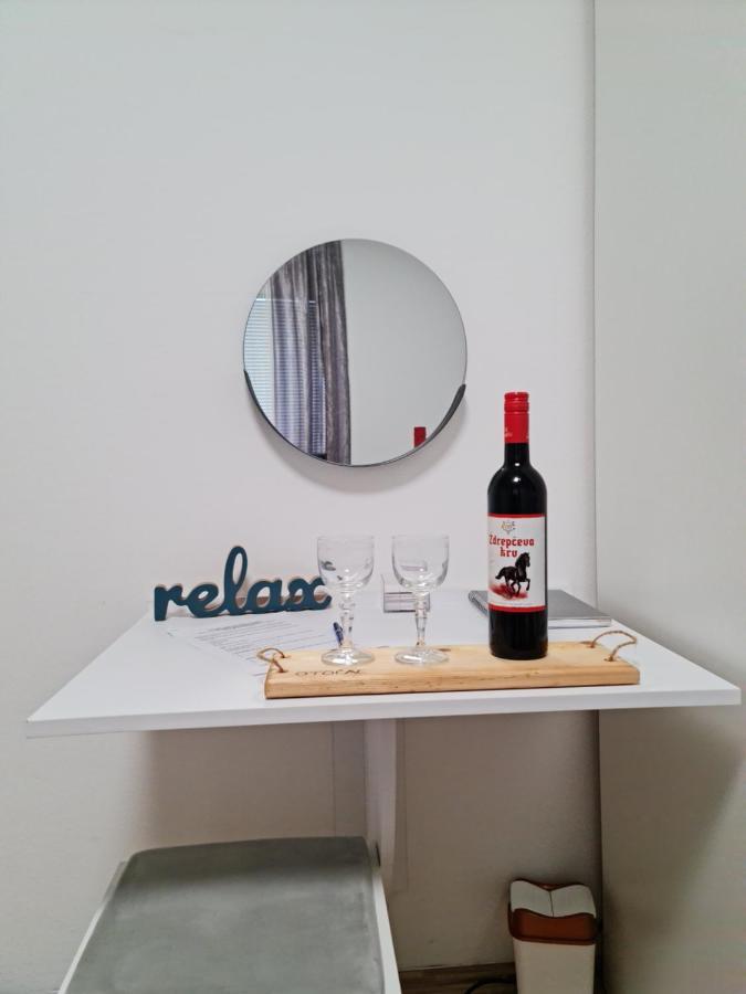 Apartment Pemper - Self Check In And Check Out Otočac Εξωτερικό φωτογραφία